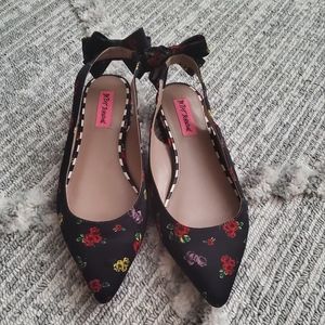 Betsy Johnson slingbacks